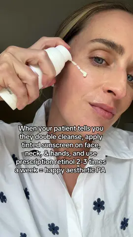 Cheers to a good skin day. #healthyskin #beautyhacks 
