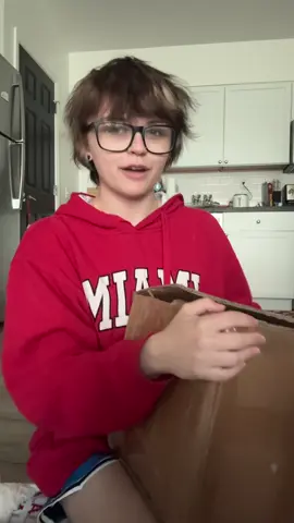 package unboxing from @dogegoo_offcial !! link in my bio to sign up and get a credit on your account<3 #dogegoo #unboxing #cosplayunboxing #cosplayer #GenshinImpact 