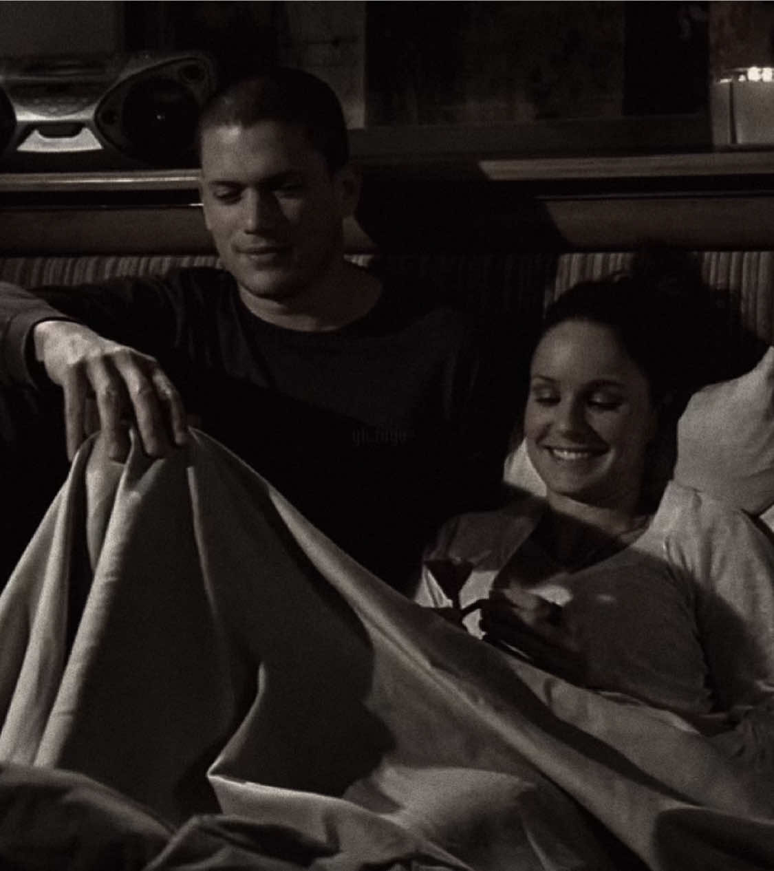 oh to watch this show for the first time again #michaelscofield #saratancredi #prisonbreak #sona #fyp 
