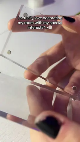 I LOVE IVAN SM!! AND I ALSO JUST BOUGHT A PEGBOARD SO YAYY💗 #fyp #fyppppppppppppppppppppppp #fyppp #trend #ivan #ivanalnst #alienstage #interest 