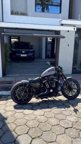 Banho tomado p rolê !!! #harleydavidson #sporster883 #bobber #883 #custon 