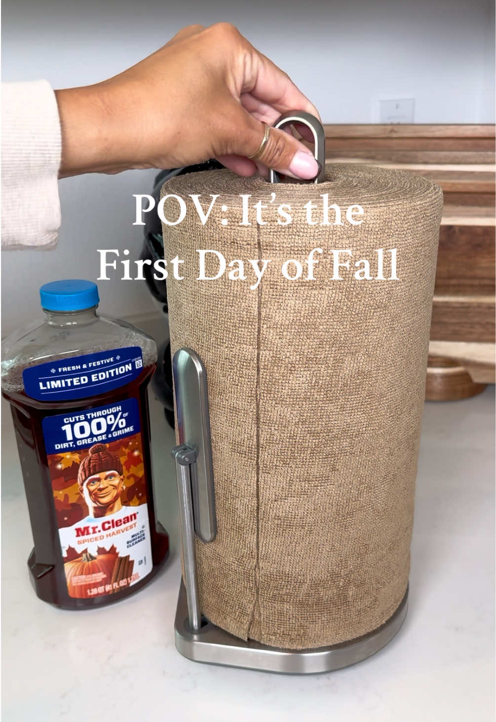 Happy 1st Day of Fall! 🔗 to 🛒 this video in bi0 🔗🍁🍂🍁🍂🫧🧹 It’s Autumn 🫶🏽 We love incorporating all of the senses when it comes to celebrating the holiday months. These fall cleaning goodies make cleaning fun all season long. They smell SO good!  Stay tuned for more of our Fall Restocks.  #neatlyembellished #asmrcleaning #fall #fallreset #cleaninghacks 