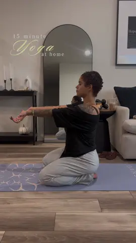 🧘🏻‍♀️✨ #yoga #Fitness #fyp 