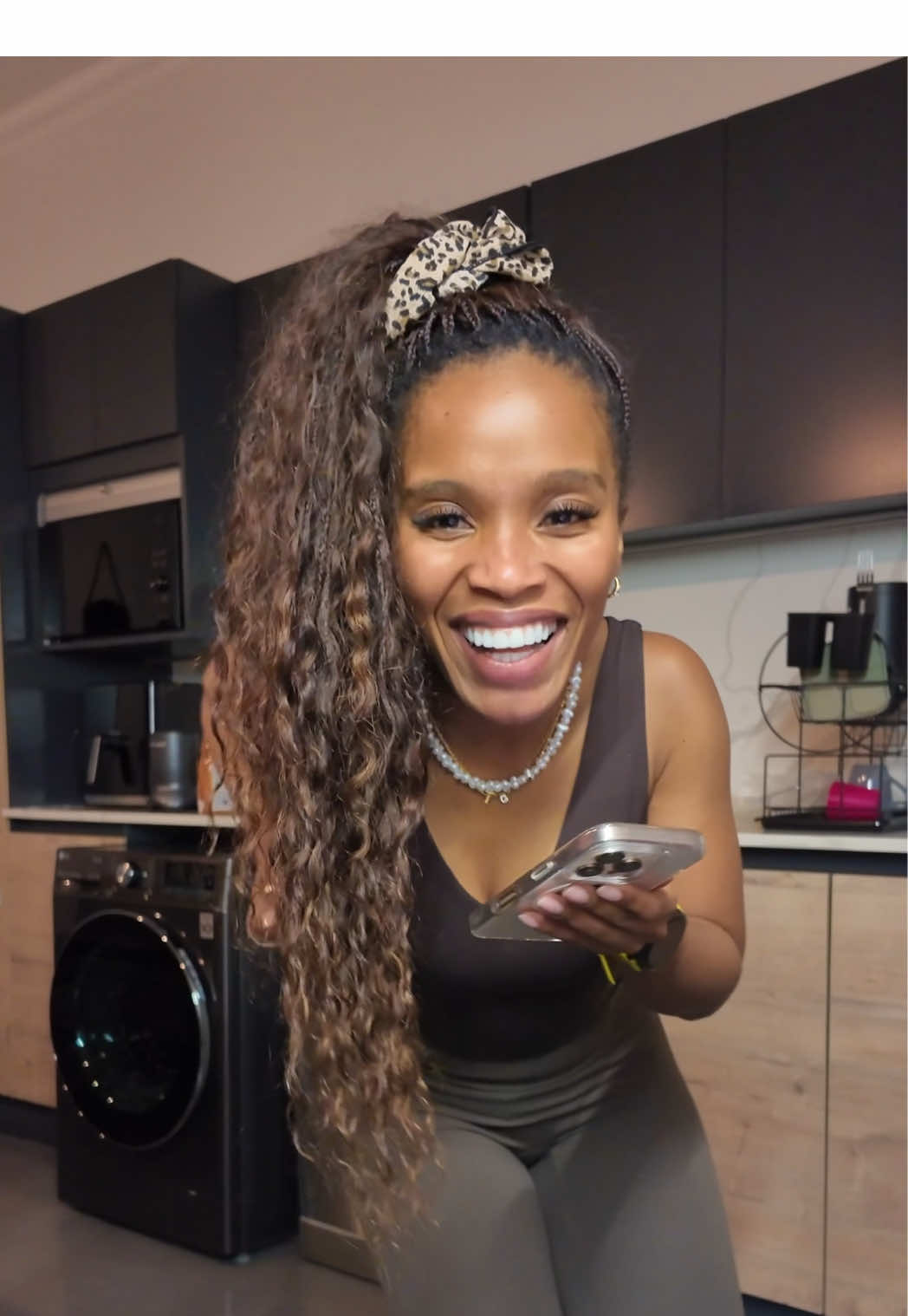 Ngyakchazelaaaa 🤣😂 yehlisa umoya weh munuuuuu🫵💃🏽❤️🤸‍♀️🎉 #gloriangcobo 