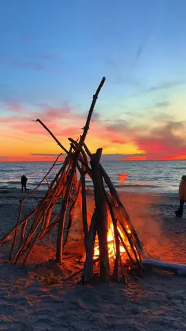 #message #horoscope #inspiration #spiritualtiktok #beachvibes 