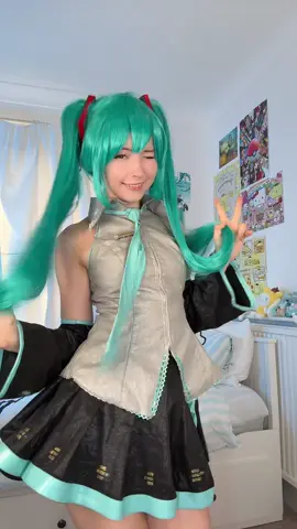 Miku Miku dance! #hatsunemiku cosplay