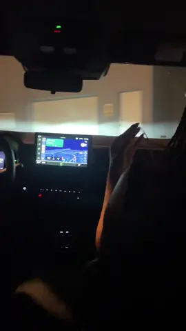 Je peux plus m’empêcher de l’entendre maintenant 😭