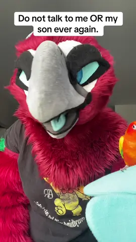 Angry birds irl 🦜😡💢 #furriesoftiktok #fursuit #fursuiter #sunconure #parrot