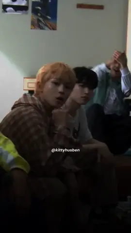 KickFlip - My First Love Song #kickflip #myfirstlovesong #tradução #lyrics_songs #foryoupage 