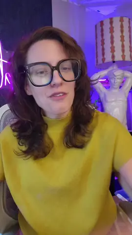 I thought about it a lot but I decided not to actually play the song, mostly because it seemed gross to make you listen to it. FYI you gotta stay till at least what happened on Feb 6, 1930 for it to get TRULY wild. #LanguageLearning #historytok #historystorytime #LearnOnTikTok 