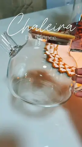 ✨ Detalhe que transforma sua rotina ✨ 🍵 Chaleira de Vidro Premium com Tampa de Bambu ✔️ 1L de capacidade ✔️ Ideal para café e chá ✔️ Design moderno em vidro borossilicato 🔎 Busque pelo ID na barra de pesquisa da Shopee: AWH-JQJ-YHE #chaleira #vidro #cha #cafedamanha #shopee 