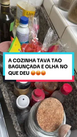 Não deixe sua cozinha bagunçada como essa!! Compre já o seu porta tempero e algodão, com frete grátis… ✅ #tempero #cozinha #organizacao 