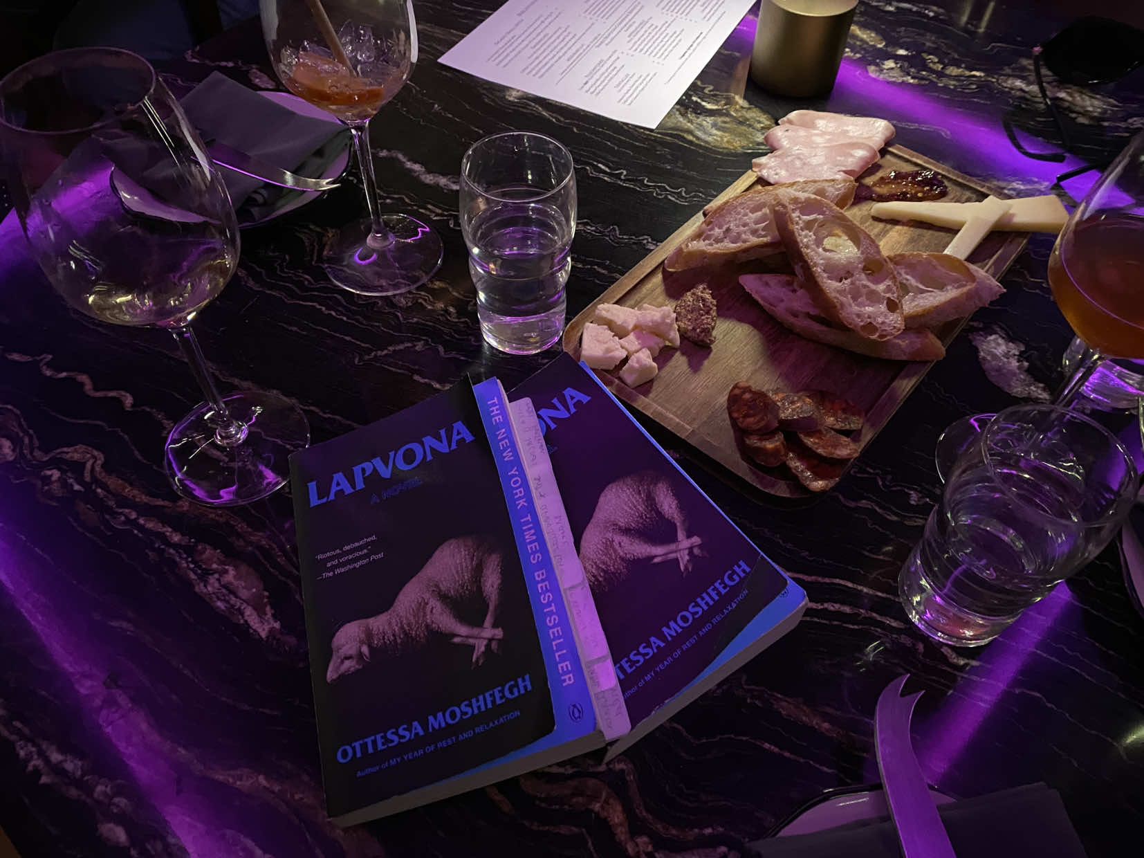 they say hot girls read