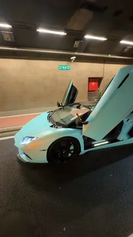 #aventador #huracan #louz #carbon #carbonmamo @tcperformance1 @chezapou @Lanonymusbaba 