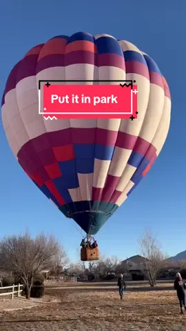 Putting it in park ✋the only way we know how! 12 days to go! 🎈 #hotairballoon #landing #pilot #safety #balloontok 