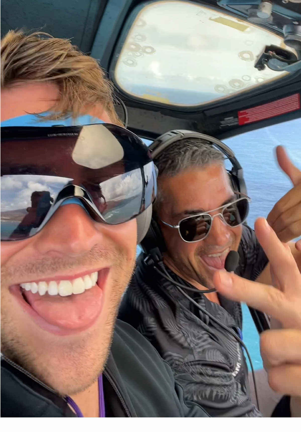 One of the coolest experiences of my life! Thank you @Air Maui Helicopter Tours #hawaii #maui #helicopter 