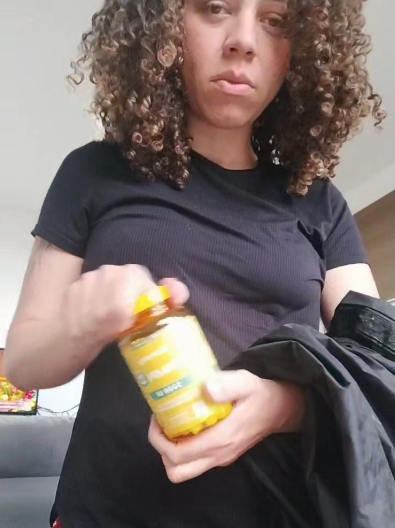 Vitamina em forma de balinha 😍✨ #gummy #suplementos #vitaminas #saudedamulher 