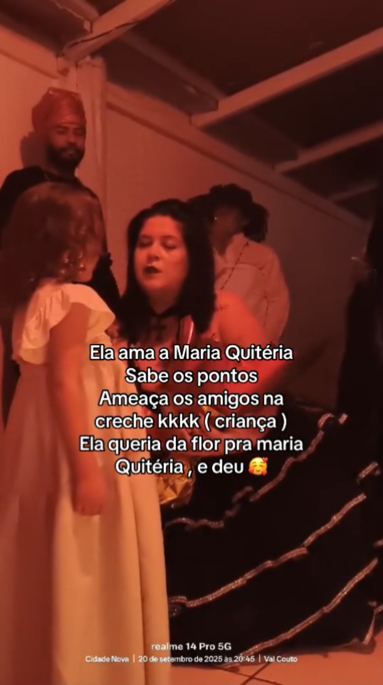 Mestre orumu kkkkk  Ela tem 4 aninhos 😍🥰