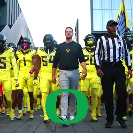 Beauty of Oregon football #fyp #football #collegegameday #viral #espn 