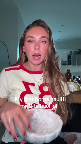 SHES IN HER HOMEOWNER ERAAA #homedecor #homedecorideas #homedecoronabudget #marshallsfinds 