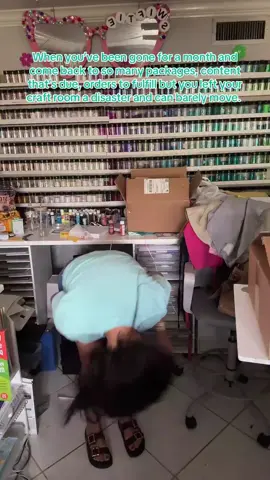 It’s fine. Everything is fine… can only be mad at myself 🙃 You can only guess what I did most of today… feels like I got NOTHING done. • #trendingaudio #trendingsound #explorepage