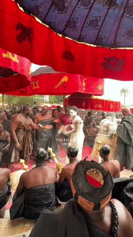 Scenes you missed on Day 1 of the Dɔte Yie for the late Asantehemaa, Nana Konadu Yiadom III.  #thepalaceview #nanakonaduyiadom #asantemanmourn #manhyiapalace  #fyp 