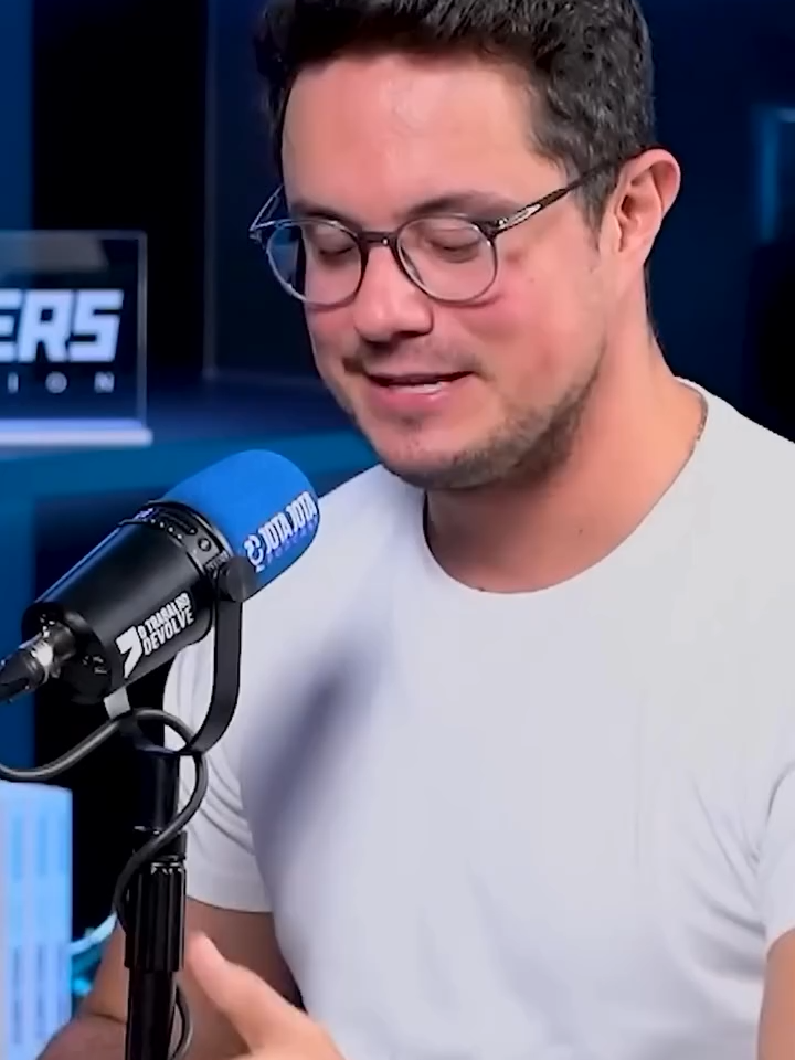 Deus tem planos grandiosos pra você!! Assista até o final e manda para quem você ama!! #confianca #gratidao #obediencia #deiveleonardo #foryou