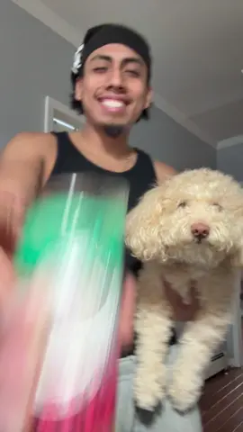 🕺