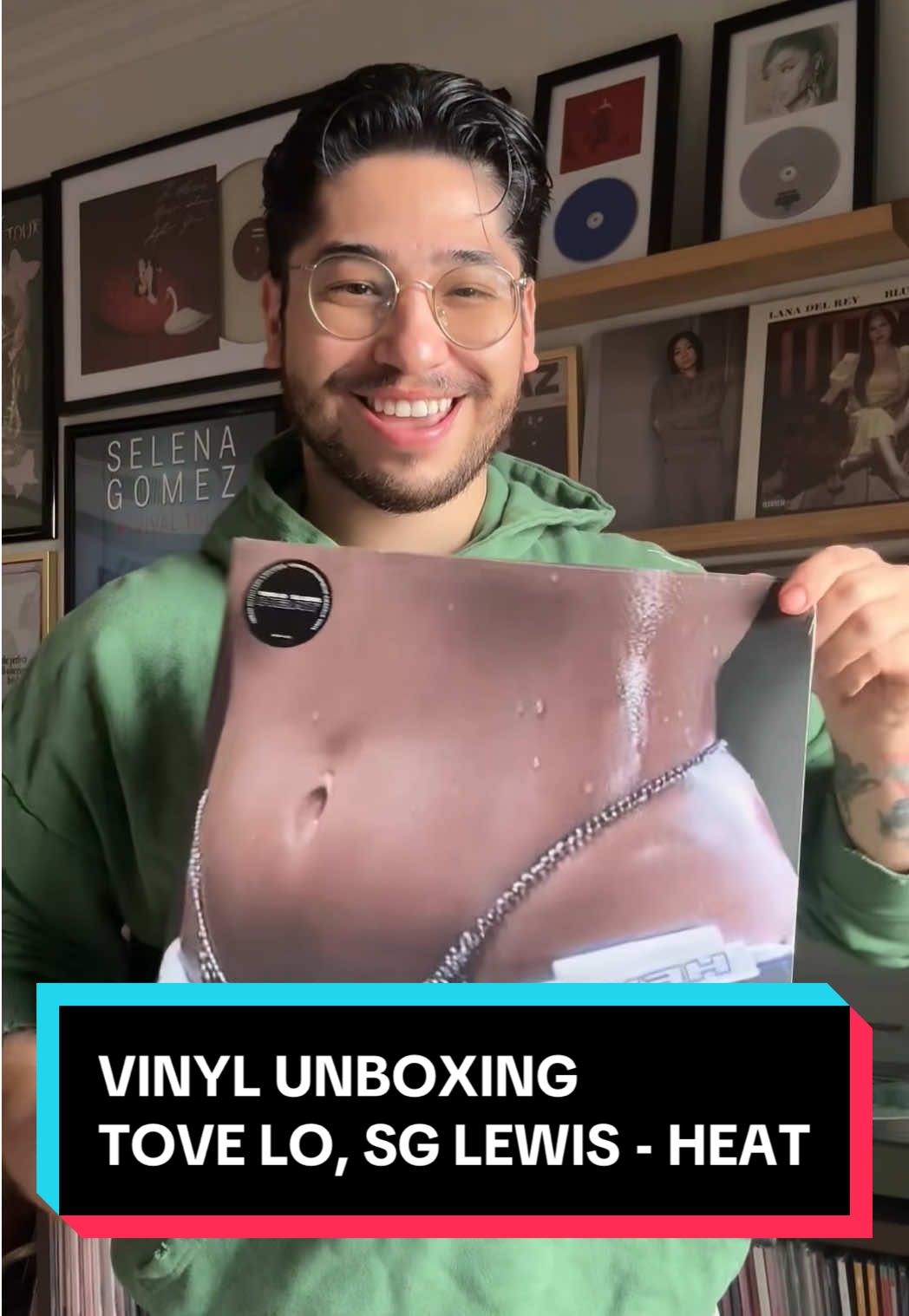 It’s hot in here 🥵 Got my copy of the @Tove Lo @SG Lewis EP Collab HEAT. The color of the vinyl record itself is even better in person 🤩 #tovelo #vinylrecords #vinylcollector #vinylcollection #vinyltok 