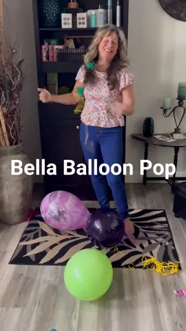 Barefoot In The Park Music To  Relax By  I Love Popping Balloons 🎈 Stomp Pop #Bellaballoonpop #balloonburstingexperts #AfterParty #hotgirlsummer #BarefootBalloonPop