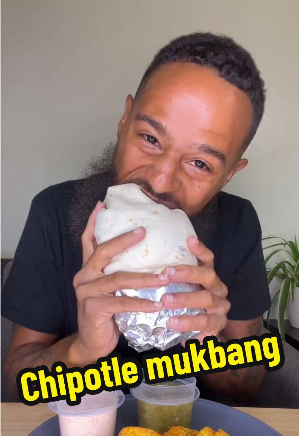 Chipotle mukbang #food #chipotle #mukbang #Foodie #FoodTok 
