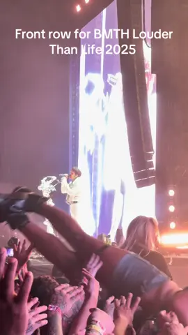 This was such an amazing experience unfortunately my phone died towards the end. I’m so happy I got this experience. #fyp #foryoupage @BRING ME THE HORIZON #louderthanlife #louisville #viral 