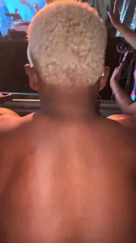 Subi no palco no show do ret #ret #spring #feliperet 