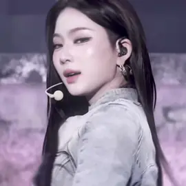 shes so fine someone put me down — for my beautiful @mimi #isa #isastayc #stayc #fyp #isaedit 