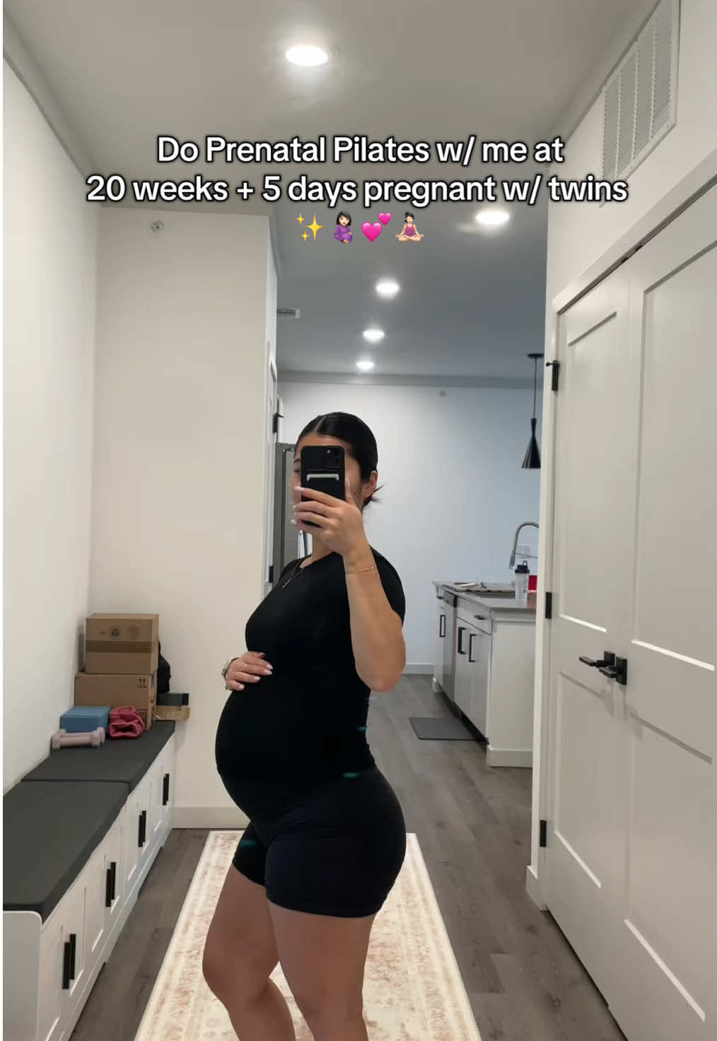 I definitely underestimated prenatal pilates. This had me sore and out of breath 🥵#pregnancy #twins #foryoupage #fyp #Fitness 
