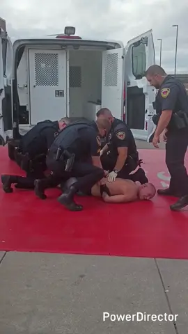 I'm f****** you up b****!@joshfoxnewsnow #springfieldmissouri #police #cops #vehicles  this guy doesn't want to go to jail so he puts up a fight and winds up with more charges dumbass. Members-only videos: https://www.youtube.com/playlist?list=UUMOh4i49wYIO21O3YbDmAxVuw these are the platforms I upload to       TikTok @JoshFoxnewsnow         YouTube @JoshFoxnewsnow          X. @JoshFoxnewsnow           scoopz @JoshFoxnewsnow   If you would like to donate to the cause you can do so at  PayPal: @JoshFoxnewsnow  Chime @JoshFoxnewsnow   FAIR USE NOTICE: This video may contain copyrighted material; the use of which has not been specifically authorized by the copyright owner. We are making such material available for the purposes of criticism, comment, review and news reporting which constitute the fair use of any such copyrighted material as provided for in section 107 of the US Copyright Law. Notwithstanding the provisions of sections 106 and 106A, the fair use of a copyrighted work for purposes such as criticism, comment, review and news reporting is not an infringement of copyright. Please call and make compliments or complaints at any of the following avenues  Springfield Mo police nonemergency number 1-417-864-1010.  SPD email spdmail@Springfieldmo.gov & springfieldmo.gov/spd  city council and mayor's office phone number 1-417-864-1651  city of Springfield email citycouncil@springfiedmo.gov
