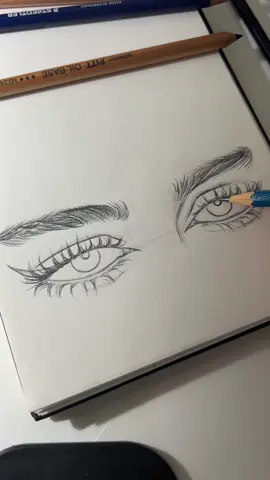 رسم عيون متابعتي 🫵🏻❤️#رسم #artist #nadia_azzouz #رسم_بالرصاص #fyppppppppppppppppppppppp #fypシ゚viral #رسمي_كلنا_رسامين_رسام_ابداعي_رسم 