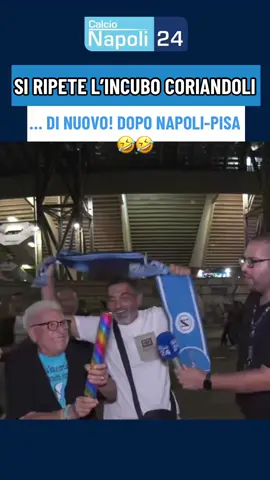 Rosario, il nostro tifoso, continua a vivere l’incubo dei coriandoli: con lui non si aprono mai 🤣🩵 #NapoliPisa #Napoli #CalcioNapoli24 