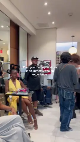 Bring back interactive fashion😤 because I love it over here #nyfw #emergingdesigner #reneenewyork 