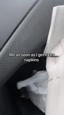 Because wdym do I have a tissue? TUH #viral #trending #bigback #food #fyp 