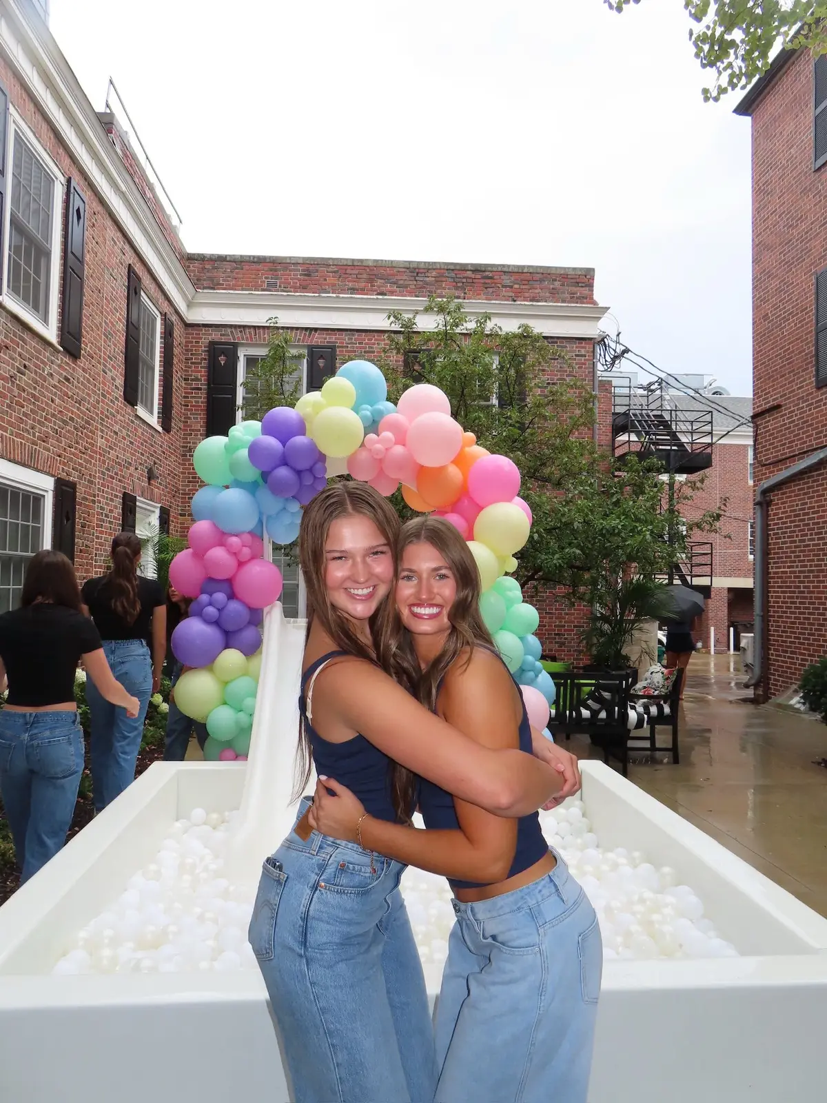 just added the best little babies to our families this past weekend!!💕 #biglittlereveal #fyp #TLAM #theta #sisterhood 