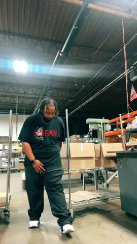 #chrisbrown #breezybowl #fyp #repost #comment 