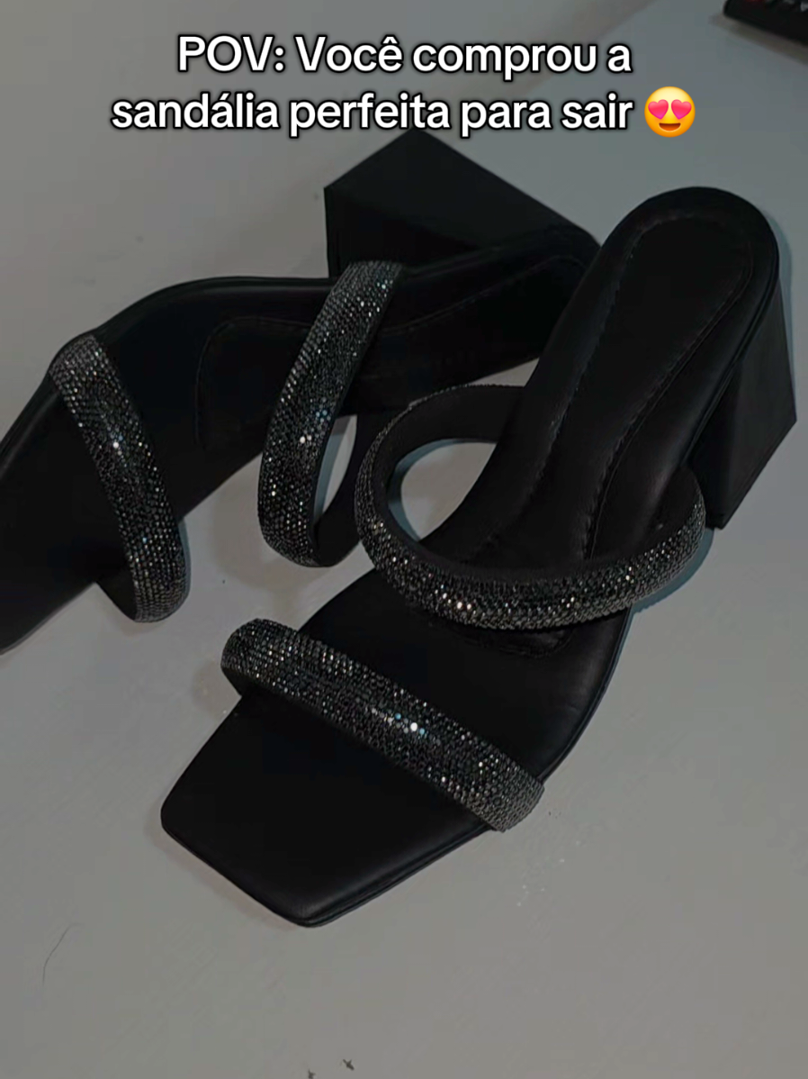 Sandalia / Salto Bloco com brilho strass perfeito para sair e divar 🥳✨️ #LookPerfeito #SandáliaDosSonhos #sandaliafeminina  #saltobloco #salto 