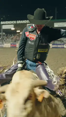 Don’t let him get hot 🔥 Ky Hamilton took the W at the North Dakota Roughrider Cup with a huge 89.5 point ride. #wrangler #cowboy #rodeo #bullriding #western 