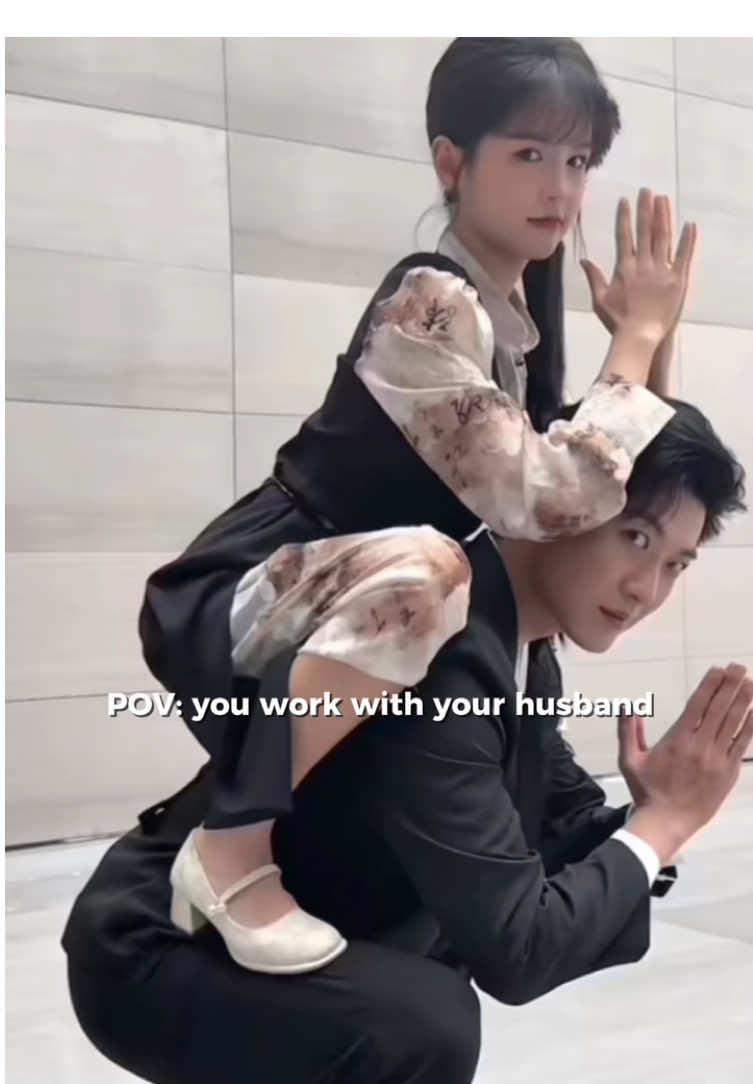 BEST JOB E-VER 🤭🤣 #yuyang #yulongyangmiemie #yulongmiemie #yulong #yangmiemie