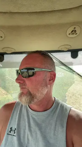 #stitch with @TractorBoy4560 #jaegerfarms #farmtok #fyp #chesterschicken @𝓝𝓪𝓸𝓶𝓲 