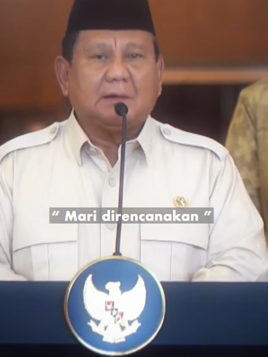 Presiden Prabowo Subianto ingin membangun perkampungan Indonesia di Arab Saudi, lebih tepatnya di dekat Masjidil Haram, Mekkah.#fyp #foryou #fyppppppppppppppppppppppp #president #prabowo 