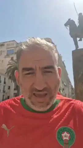 جزائري ينشر فيديو بقميص المغرب ويقول نحب المغرب وراني هنا....؟ #الجزائر  #المغرب #الجزائرـالمغرب #العاصمة 
