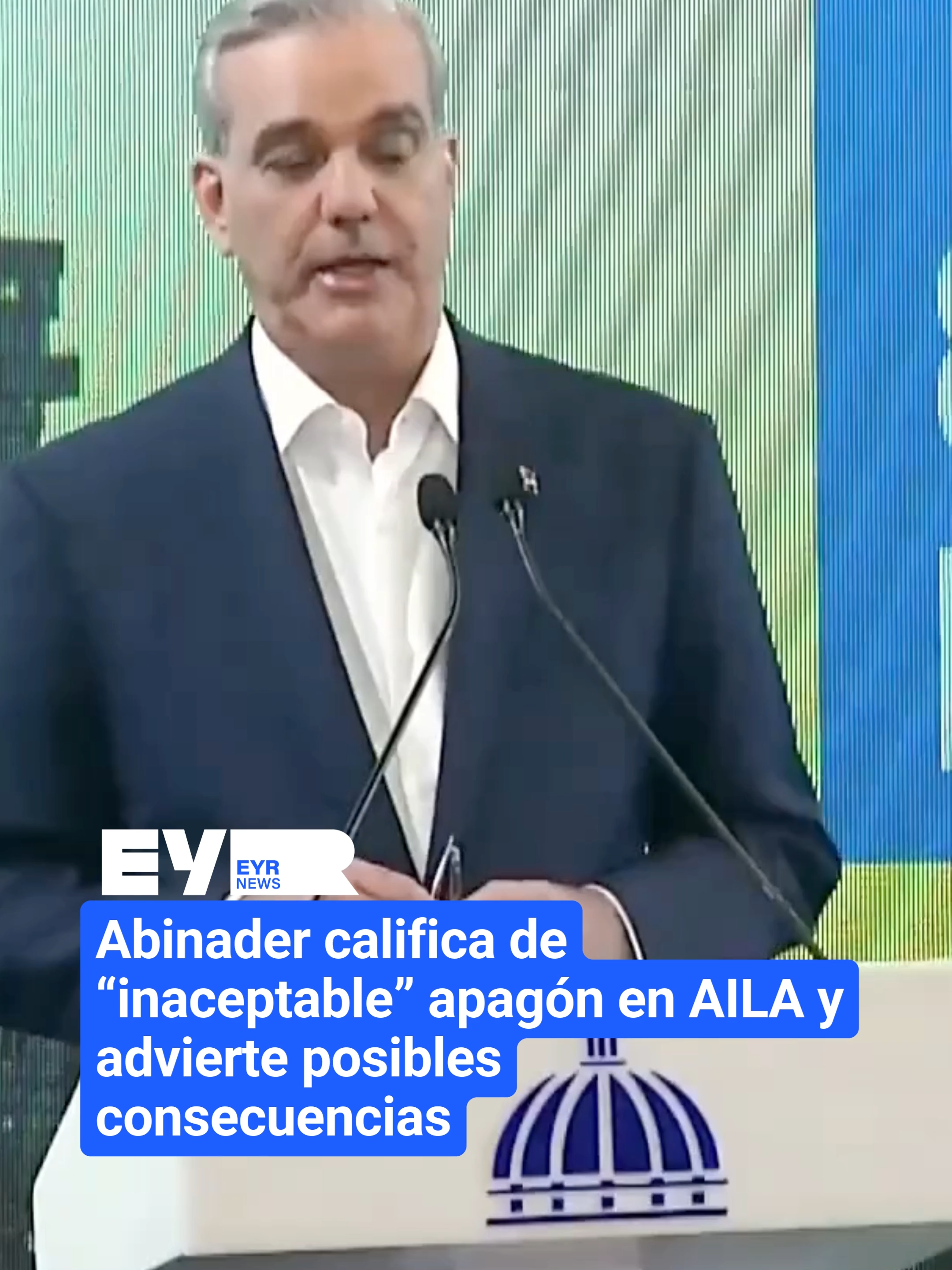 El presidente Luis Abinader calificó como “totalmente inaceptable” el apagón registrado este domingo en el Aeropuerto Internacional de las Américas (AILA), que provocó retrasos, suspensión de vuelos y malestar en cientos de pasajeros. El mandatario aseguró que habrá consecuencias si se confirma negligencia. Vídeo: fuente externa. Leer más 👉eyr.com.do #EyRNews #LuisAbinader #AILA #Aerodom