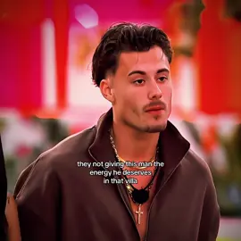 like he’s so fine holy- #isaiahcampbell #loveislandgames #loveislandedit #fyp #fineshyt 